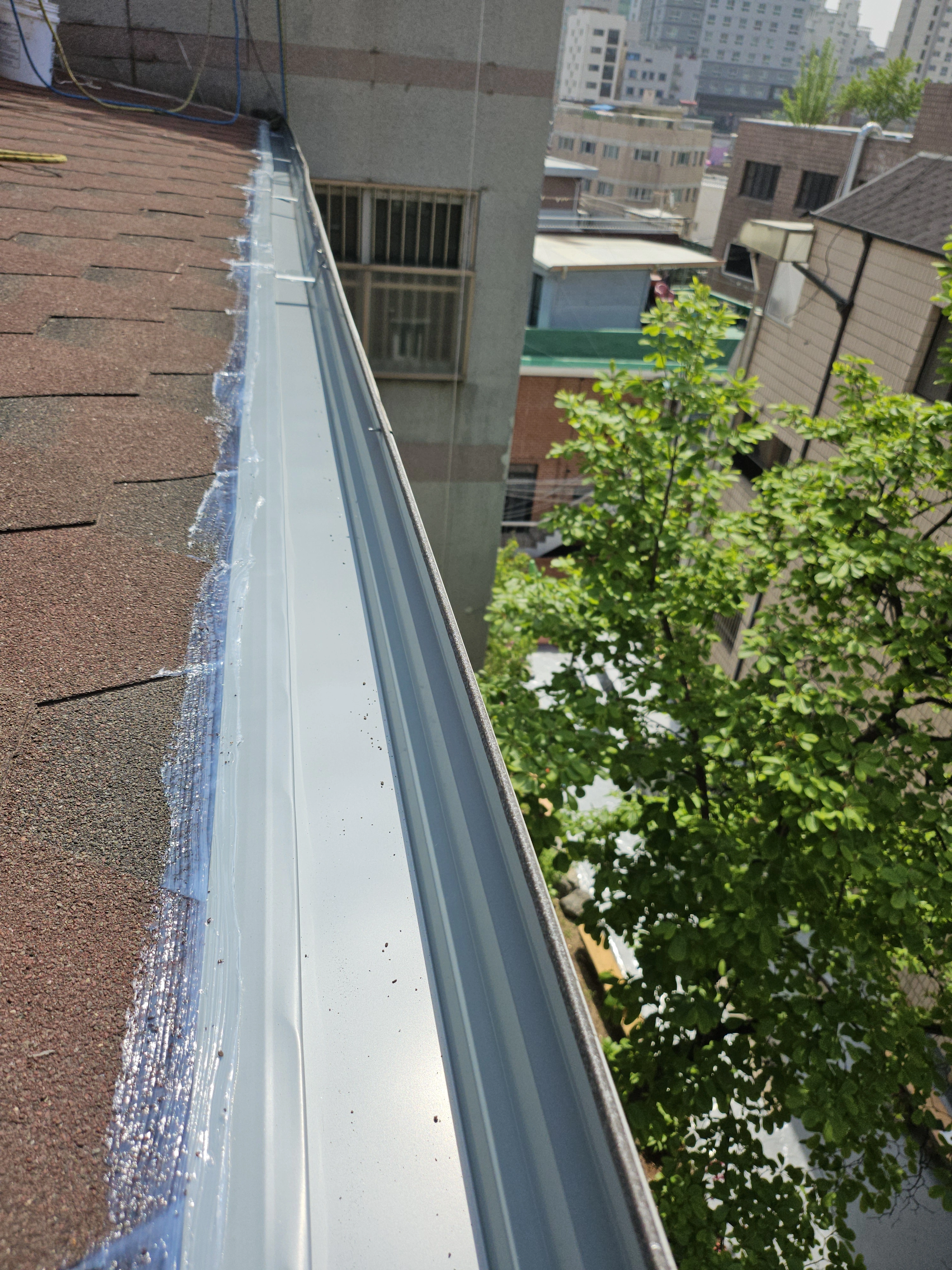 지붕 물받이 교체 2 후